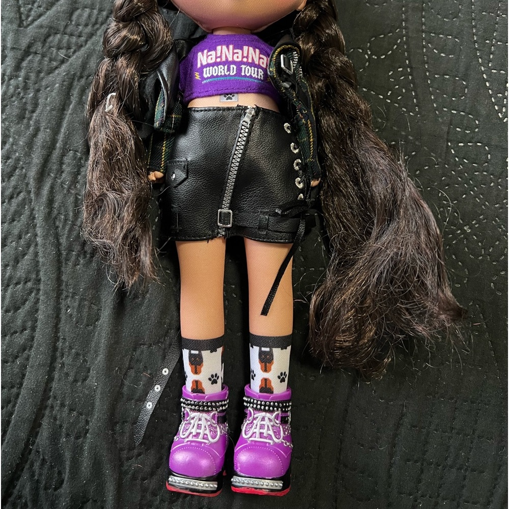 Large lol doll - Picture 3 of 3